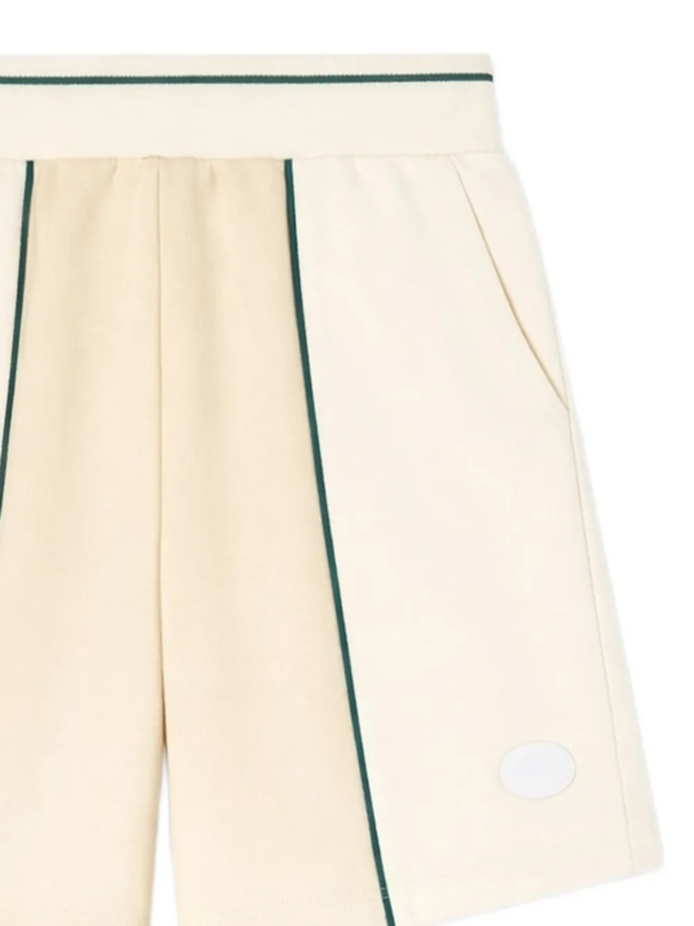 Ea7 Emporio Armani Shorts met logo-patch en naad Beige