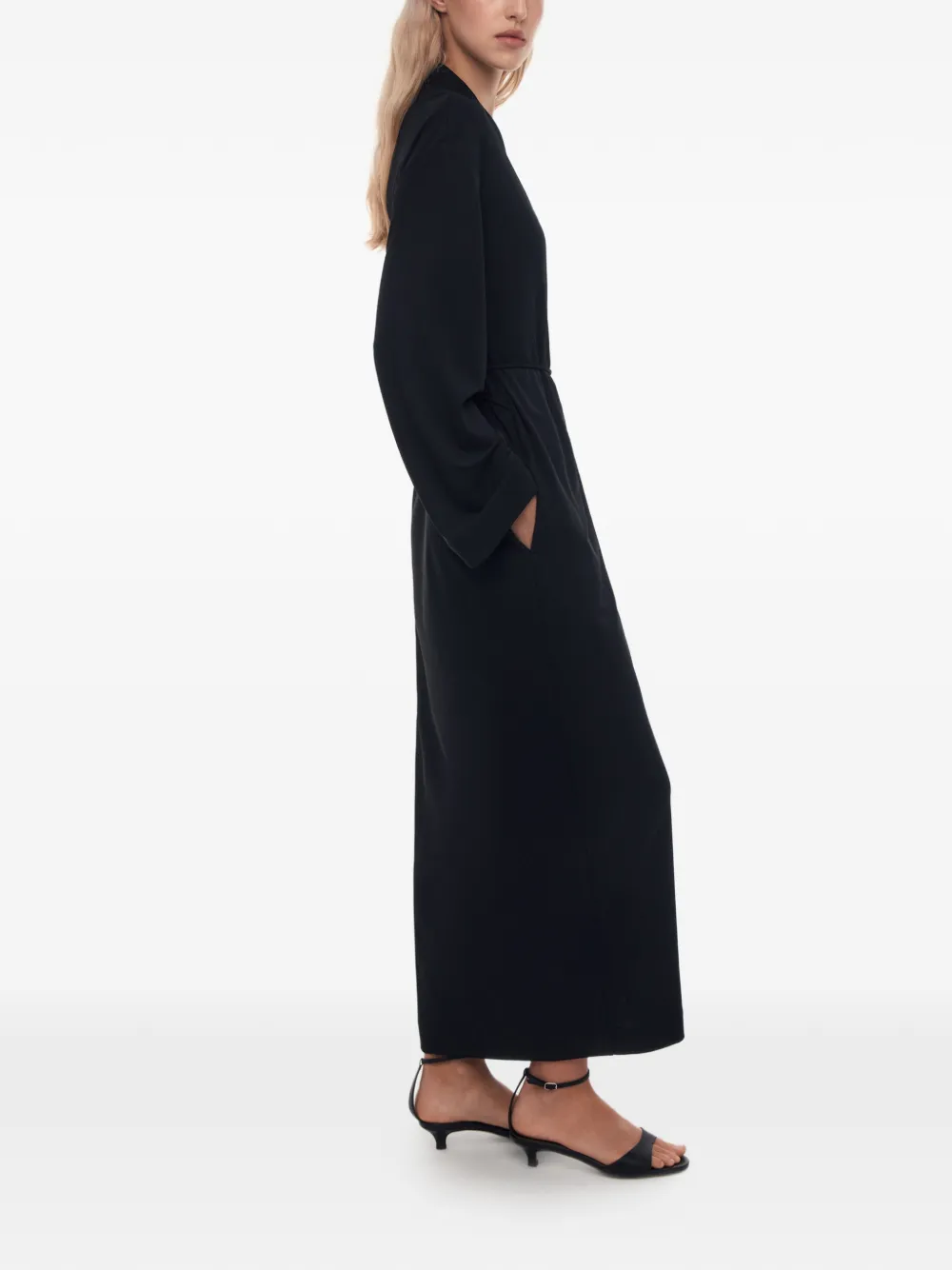 12 STOREEZ Daphne maxi-jurk met wikkelstijl Zwart