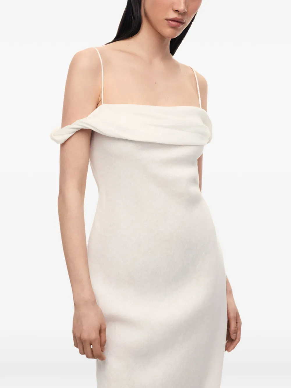 12 STOREEZ Toscana off-shoulder jurk Wit