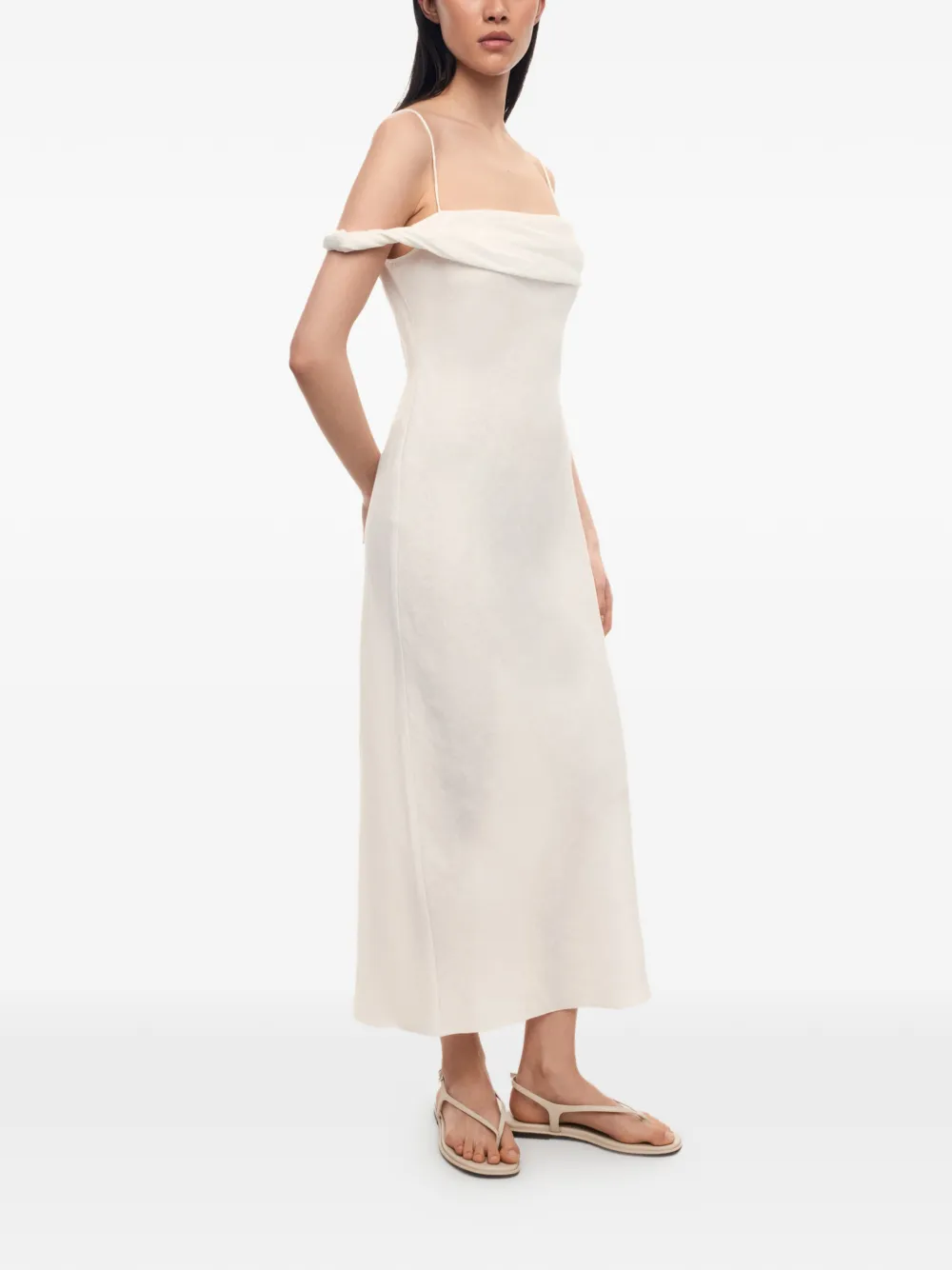 12 STOREEZ Toscana off-shoulder jurk Wit
