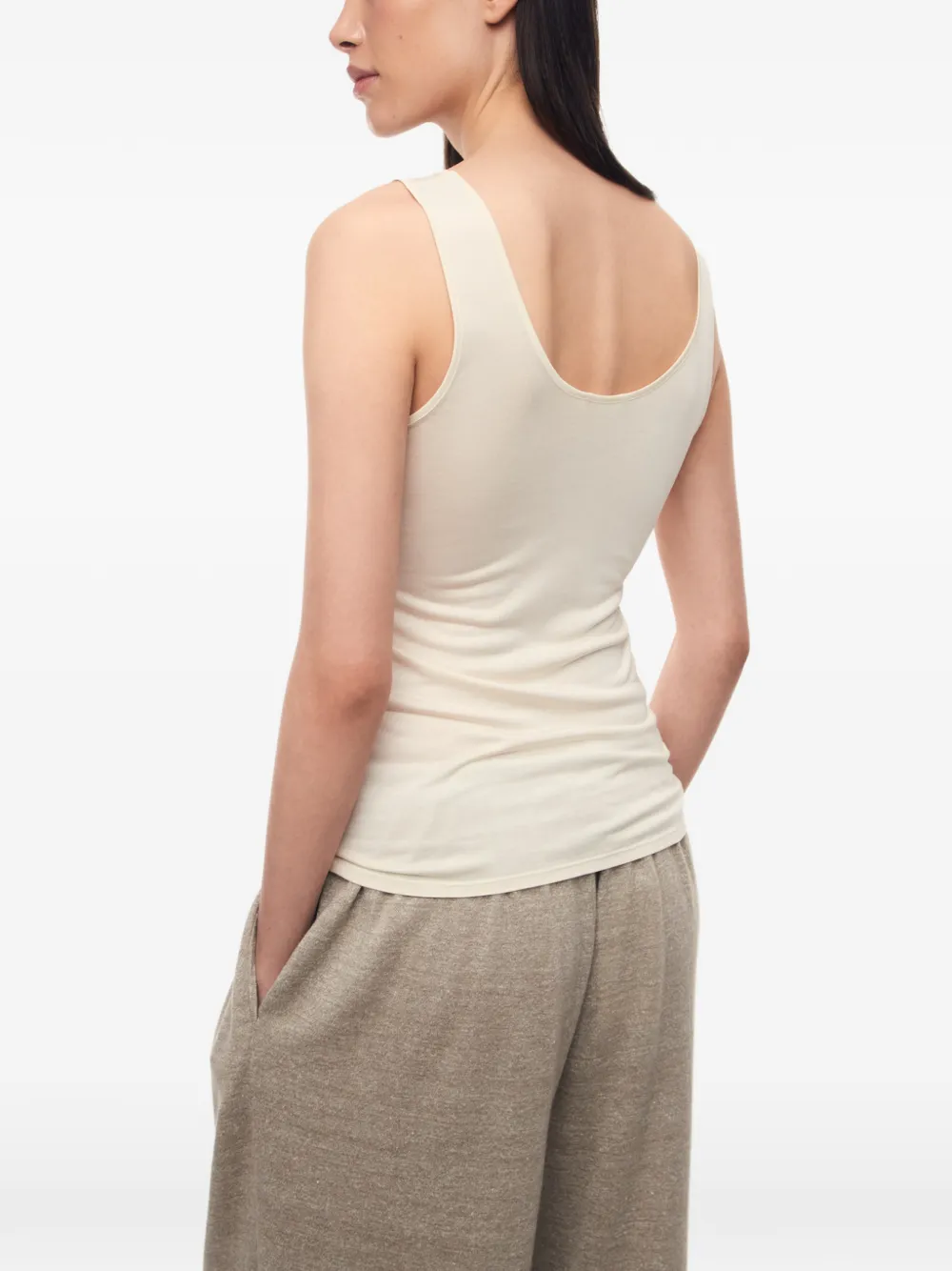 12 STOREEZ Cassiopeia tanktop met diepe ronde hals Wit