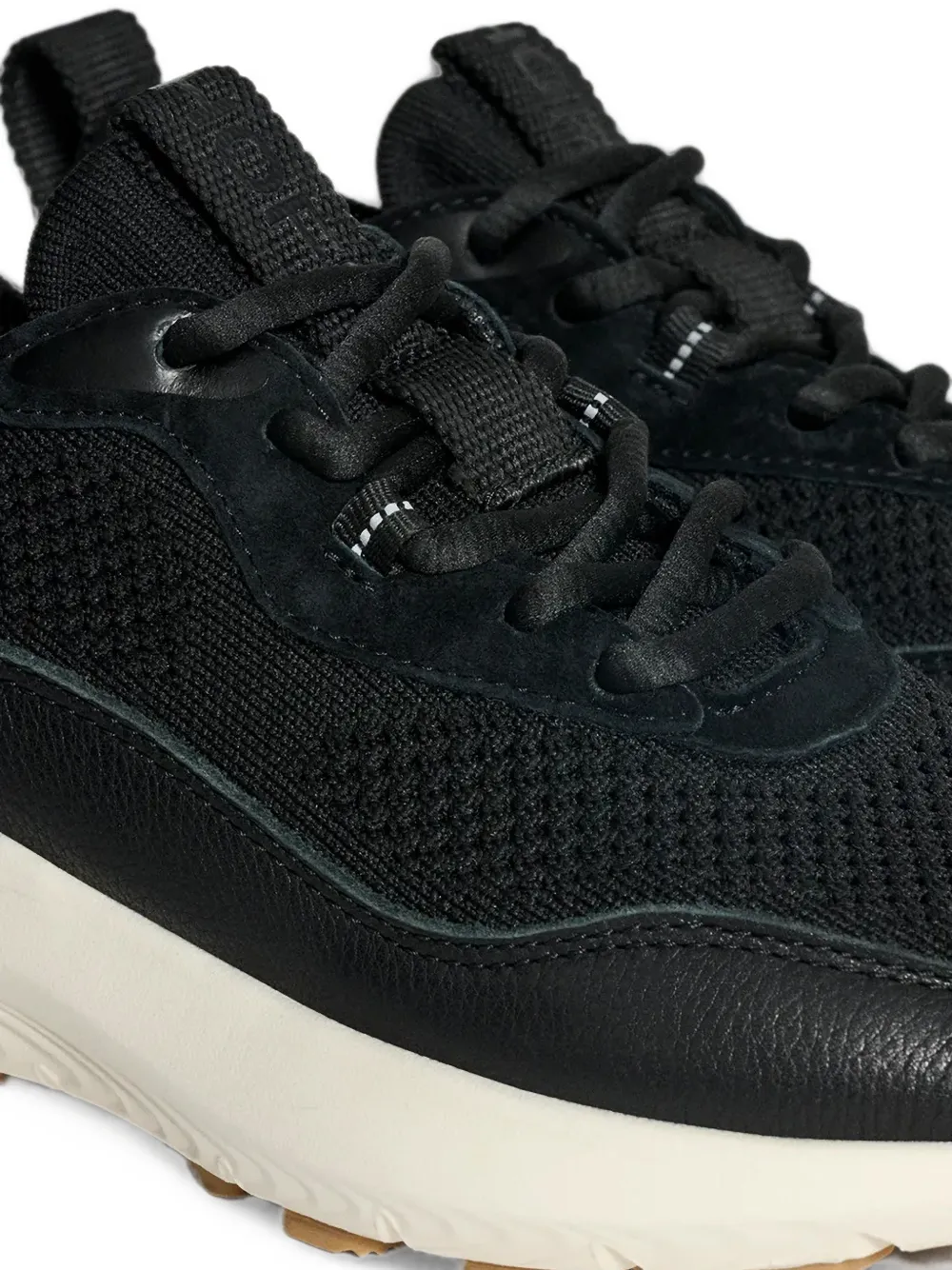 Hoff Traveler panelled sneakers Zwart