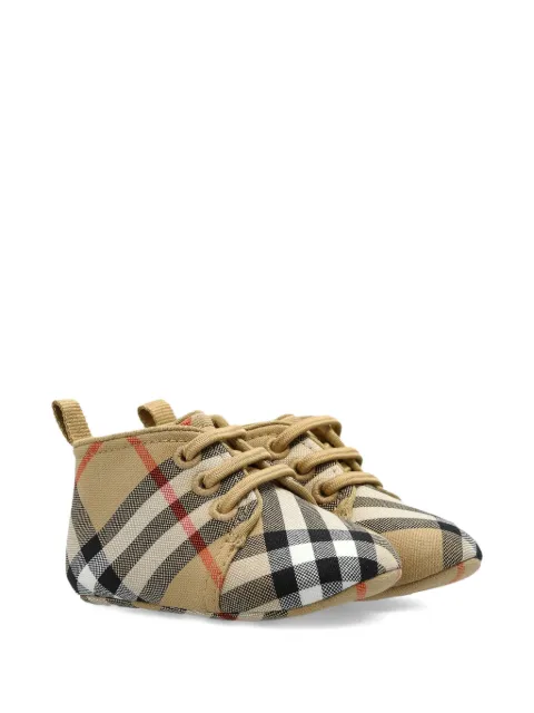 Burberry Kids check-pattern crib shoes
