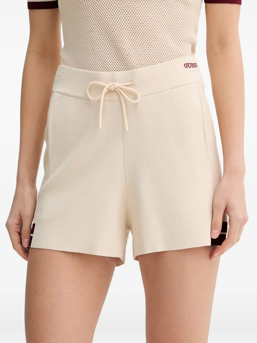 GUESS USA Shorts met geborduurd logo en trekkoord Beige