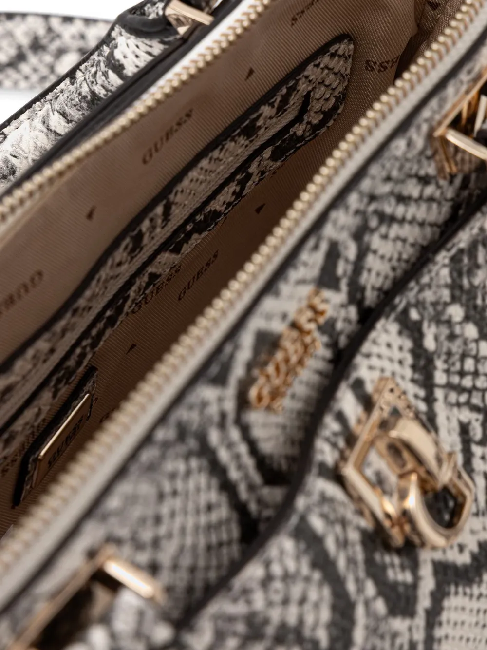 GUESS USA Shopper met slangenleer effect Beige