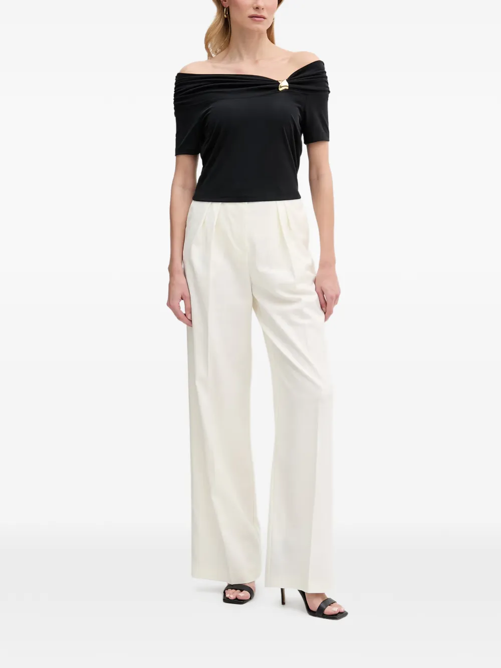 GUESS USA Off-shoulder ribgebreid T-shirt Zwart