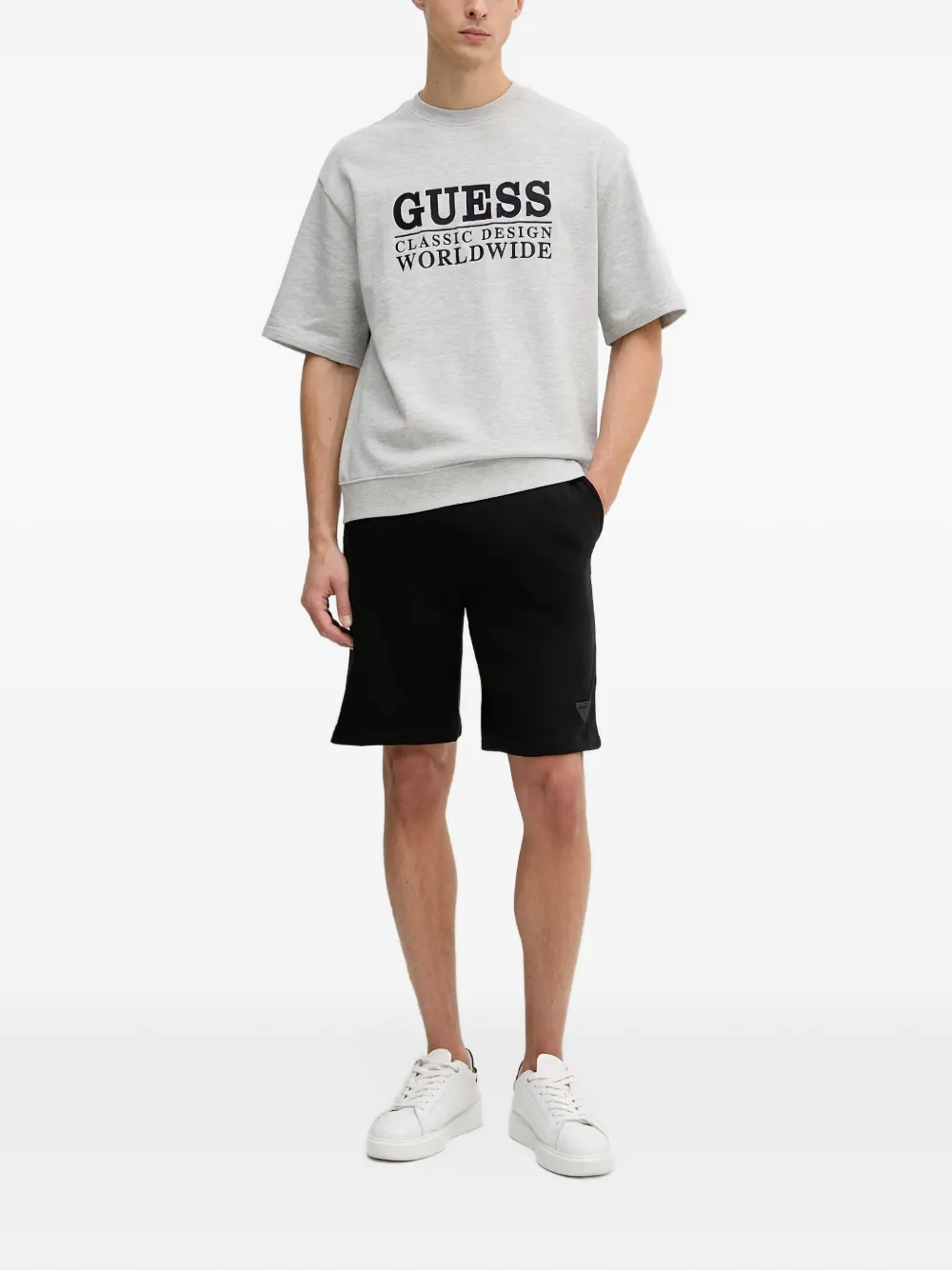 GUESS USA T-shirt met geborduurd logo Grijs