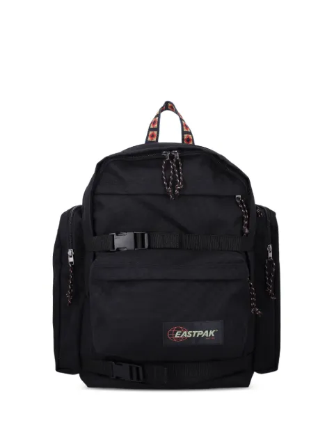 Eastpak mochila Killington con correa de hebilla y parche del logo