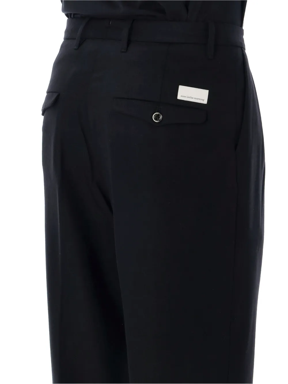 Nine In The Morning Kai pleated chinos Zwart