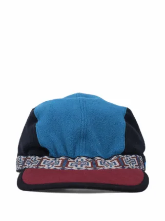 KAVU