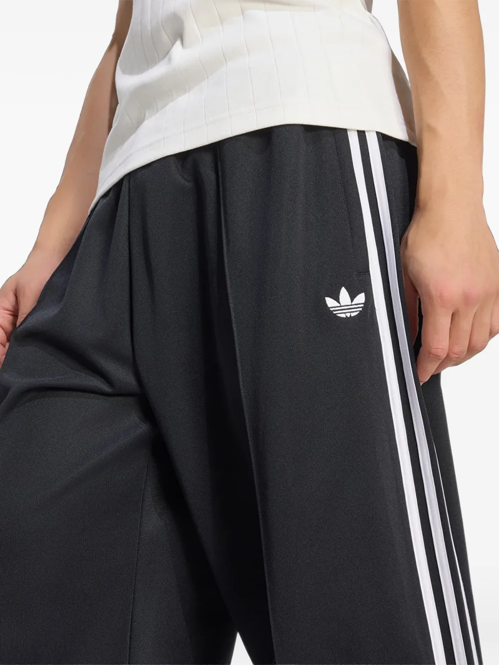 adidas Oversized trainingsbroek Zwart