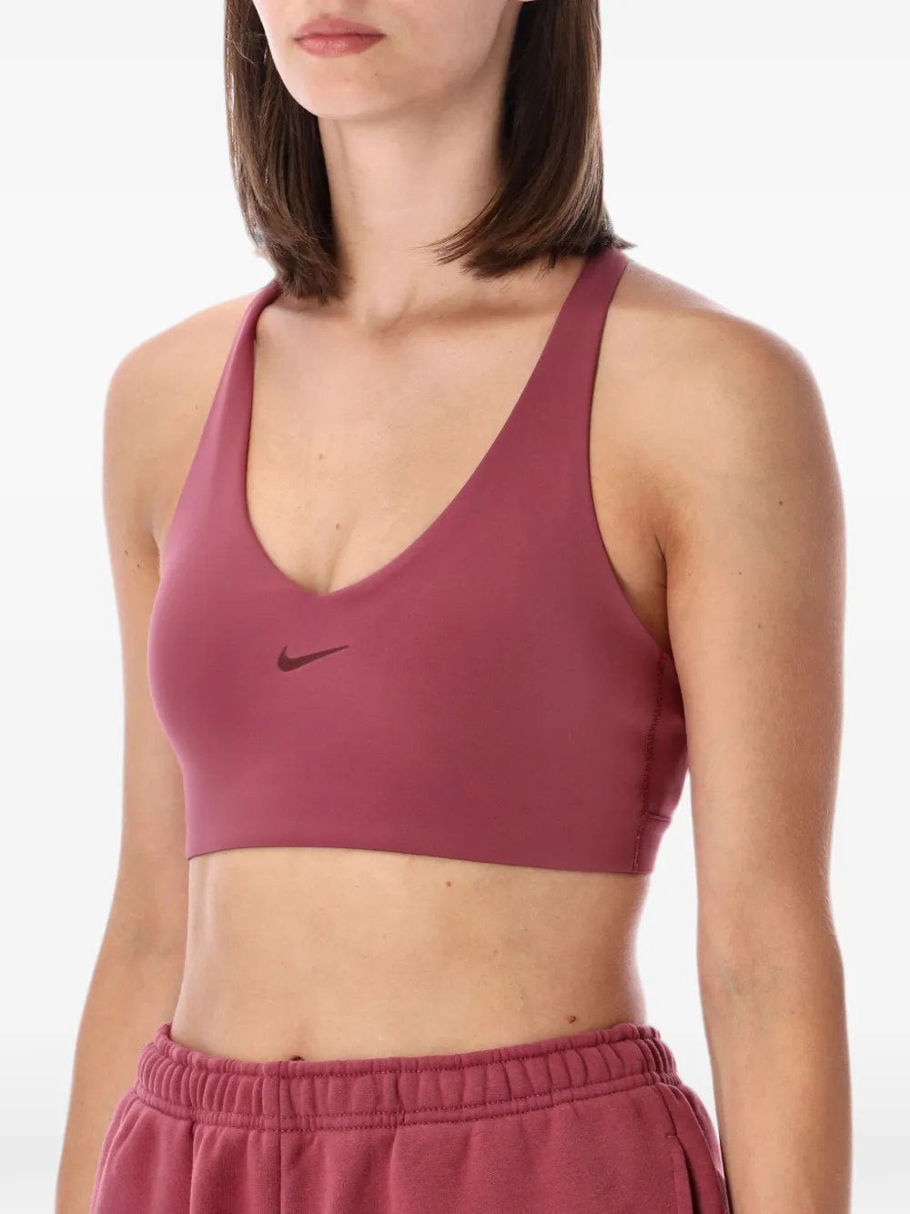 Nike Universa gewatteerde sport-bh met medium ondersteuning Roze