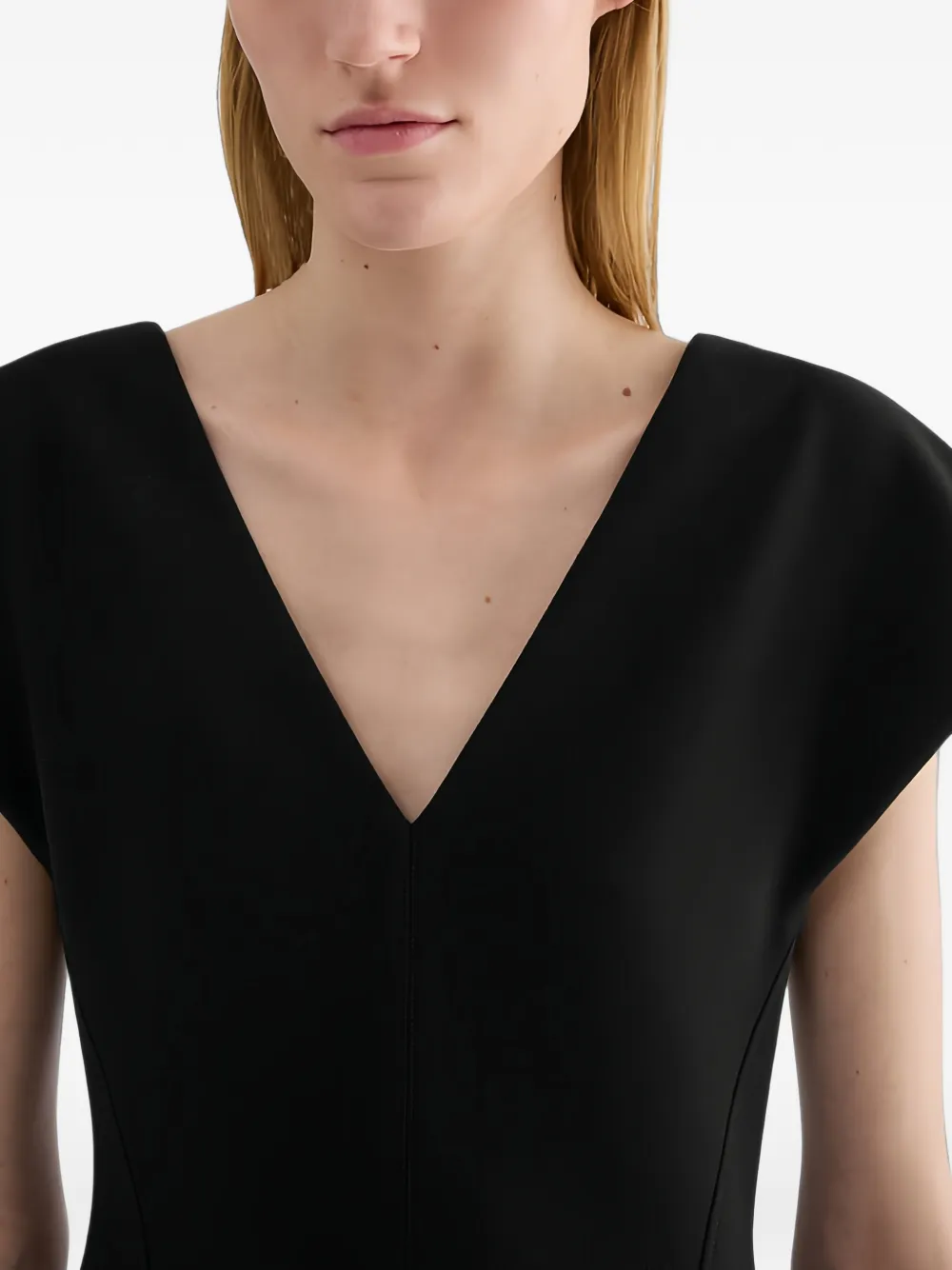 Jil Sander Jurk met V-hals van wol-sablé Zwart