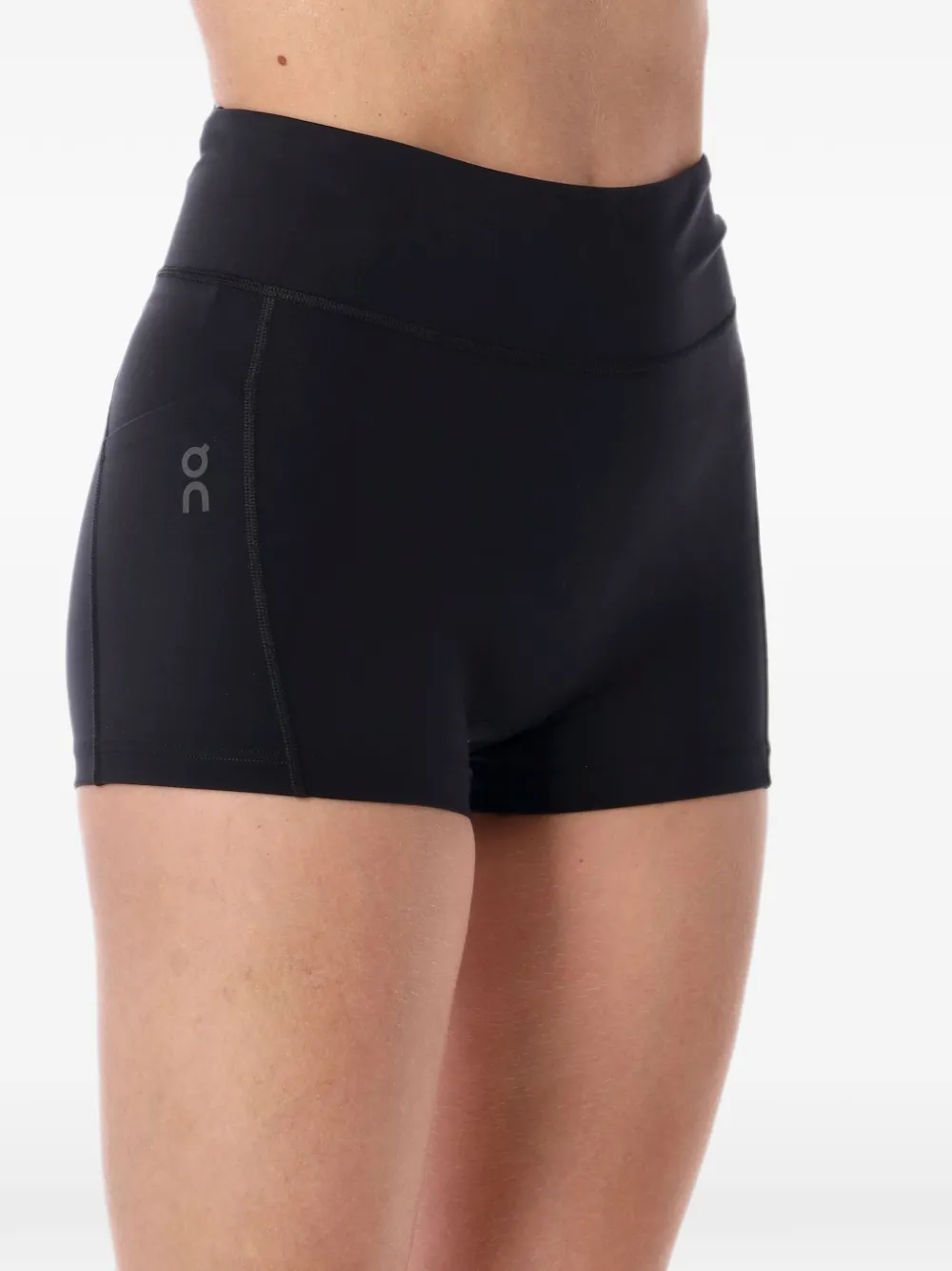 On 3'' performance shorts Zwart