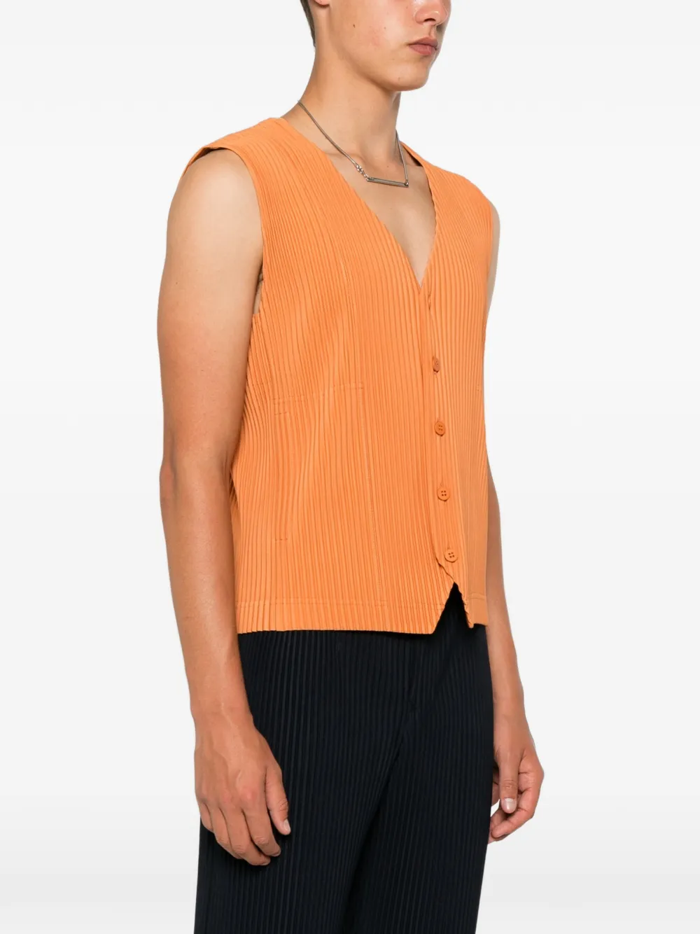 Homme Plissé Issey Miyake Trui met plissé-effect en V-hals Oranje