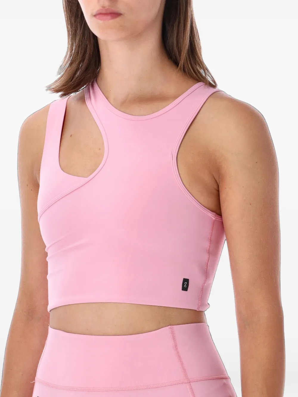 On Studio cropped top met uitgesneden details Roze