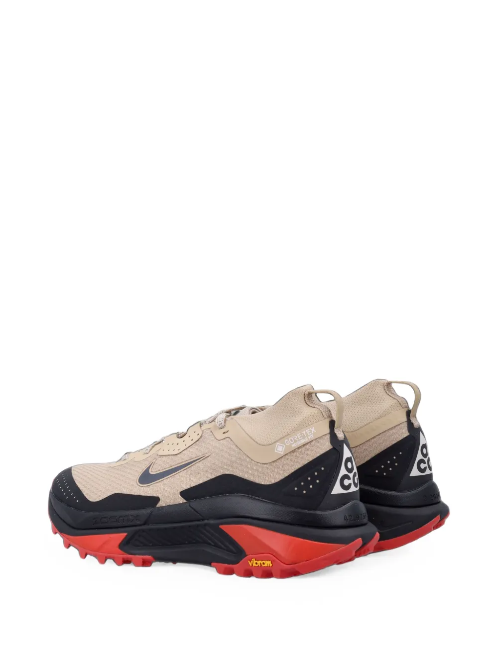 Nike Gore-Tex ACG Zegama trail sneakers Beige