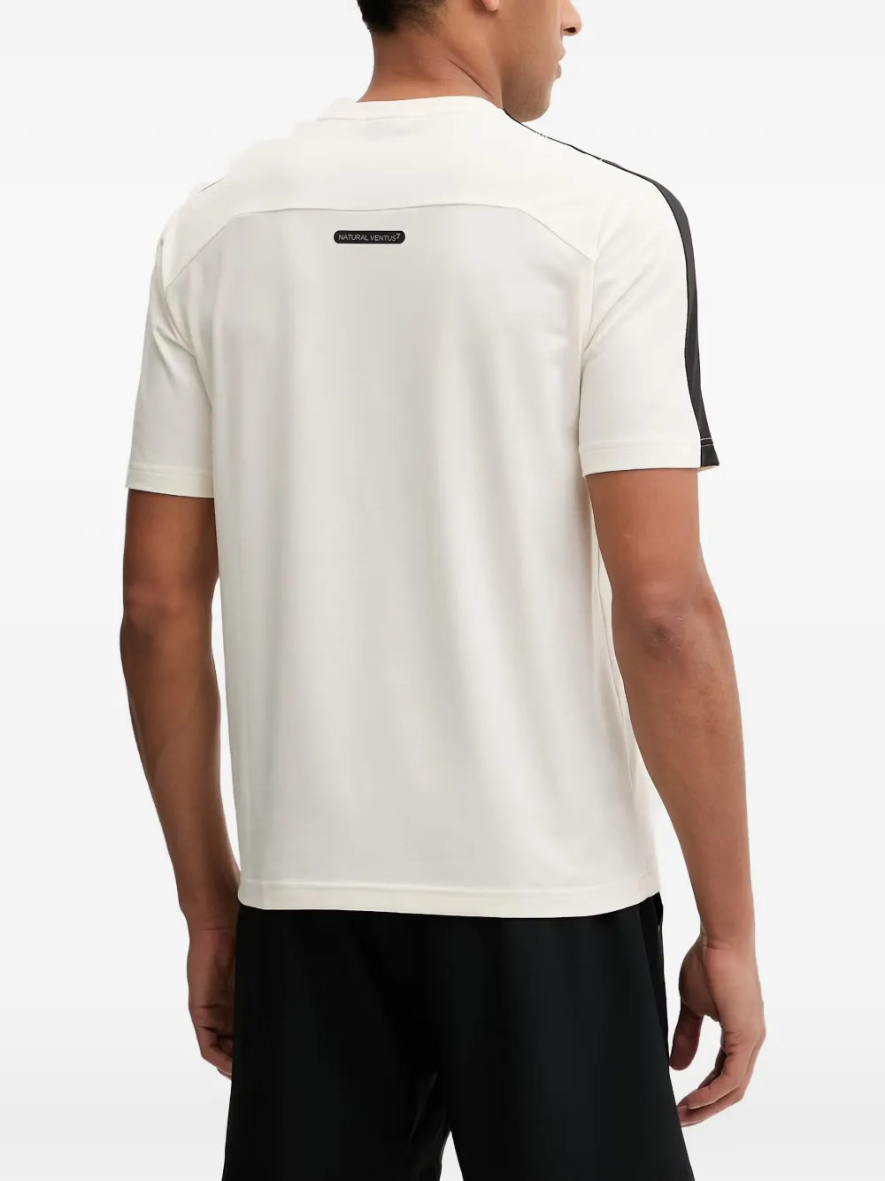 Ea7 Emporio Armani Dynamic Athlete T-shirt met logo-print Beige