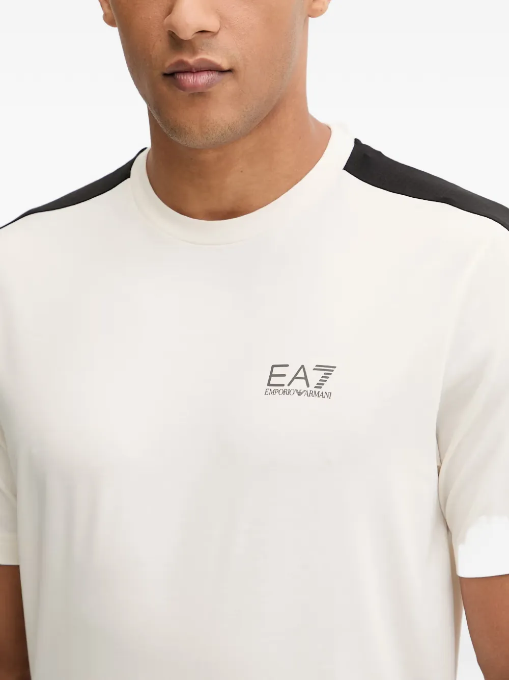 Ea7 Emporio Armani Dynamic Athlete T-shirt met logo-print Beige