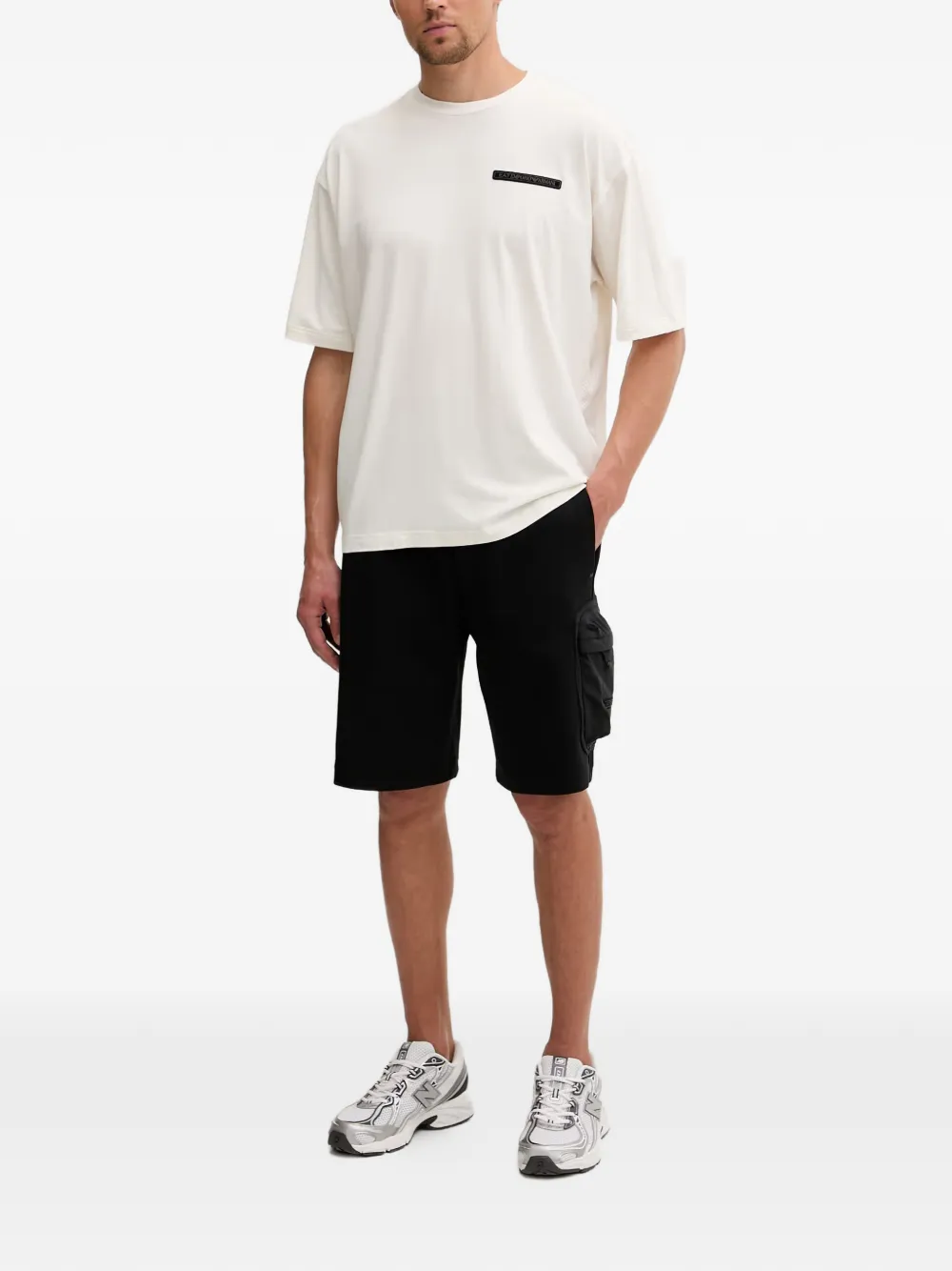 Ea7 Emporio Armani T-shirt met logopatch Beige