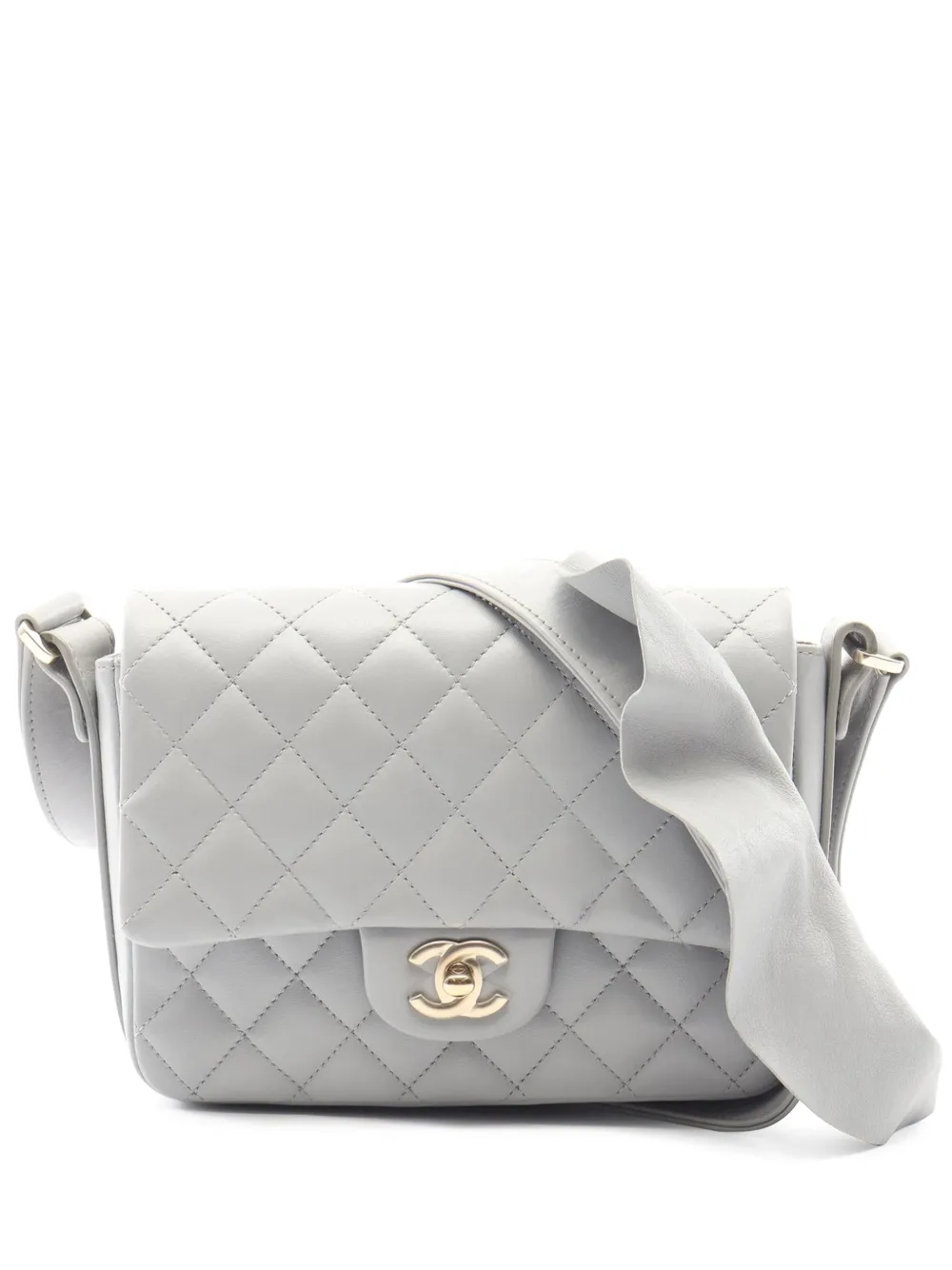 CHANEL Pre-Owned 2020 Quilted Calfskin Bolero de Chanel Flap crossbody bag - Grau