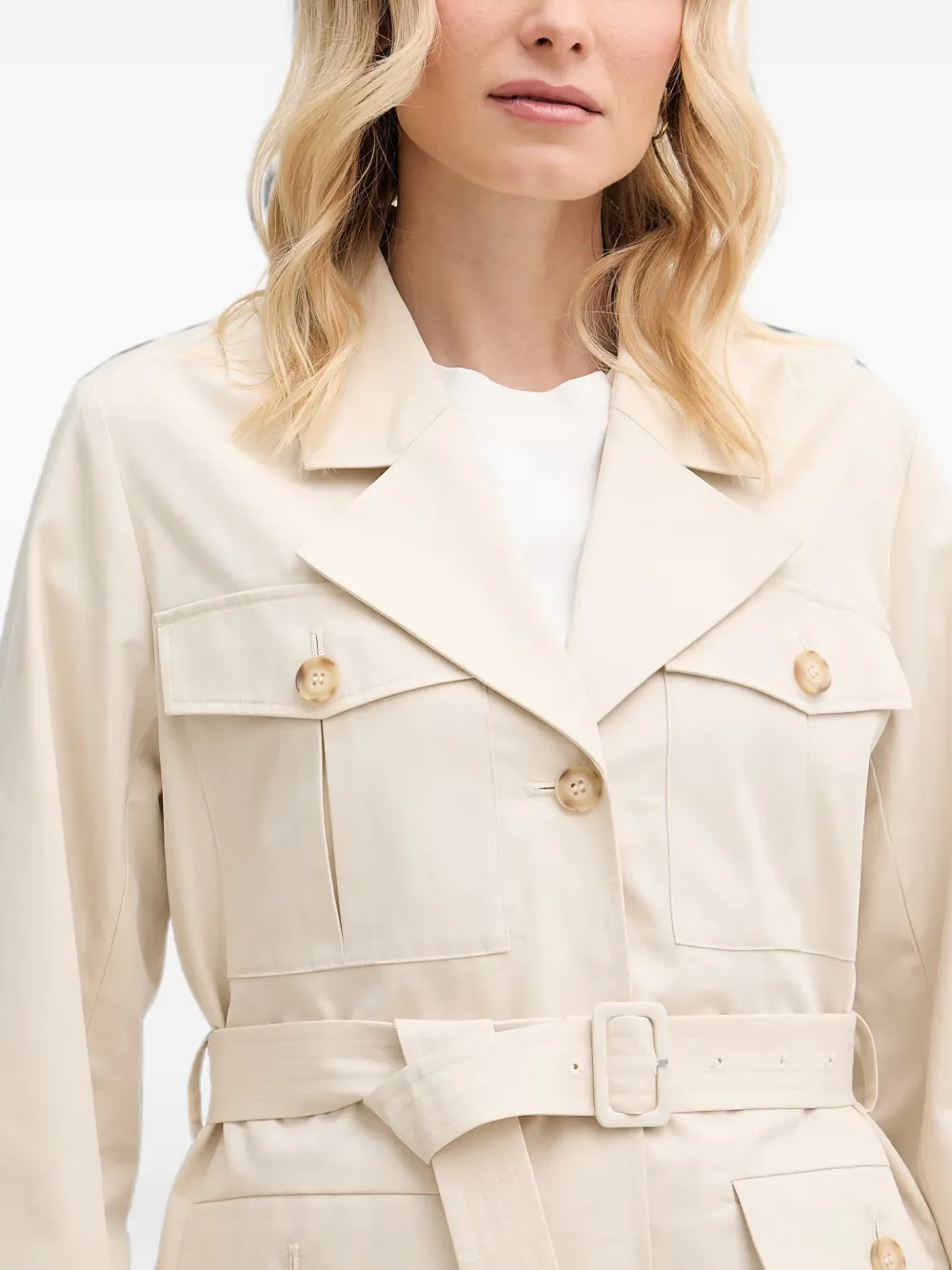 Gant Jack met vier zakken en ceintuur Beige