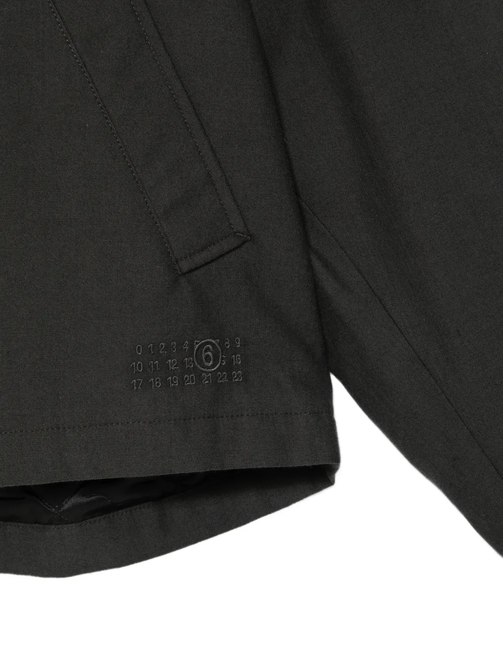 MM6 Maison Margiela Jack met verborgen sluiting en geborduurd logo Grijs