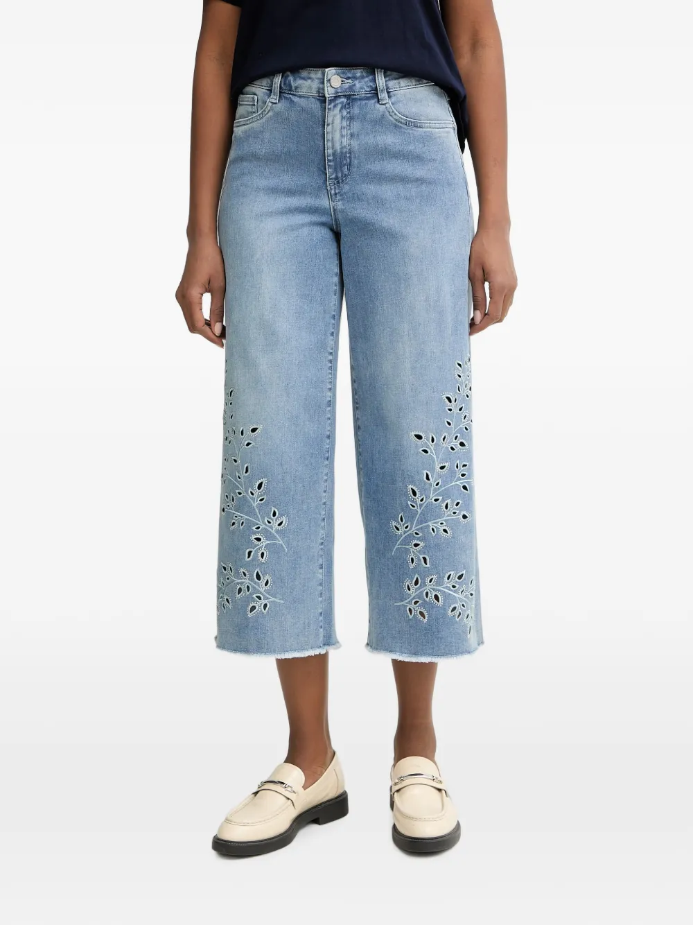 Joseph Ribkoff Embroidered-eyelet Raw-cut Jeans In Blue