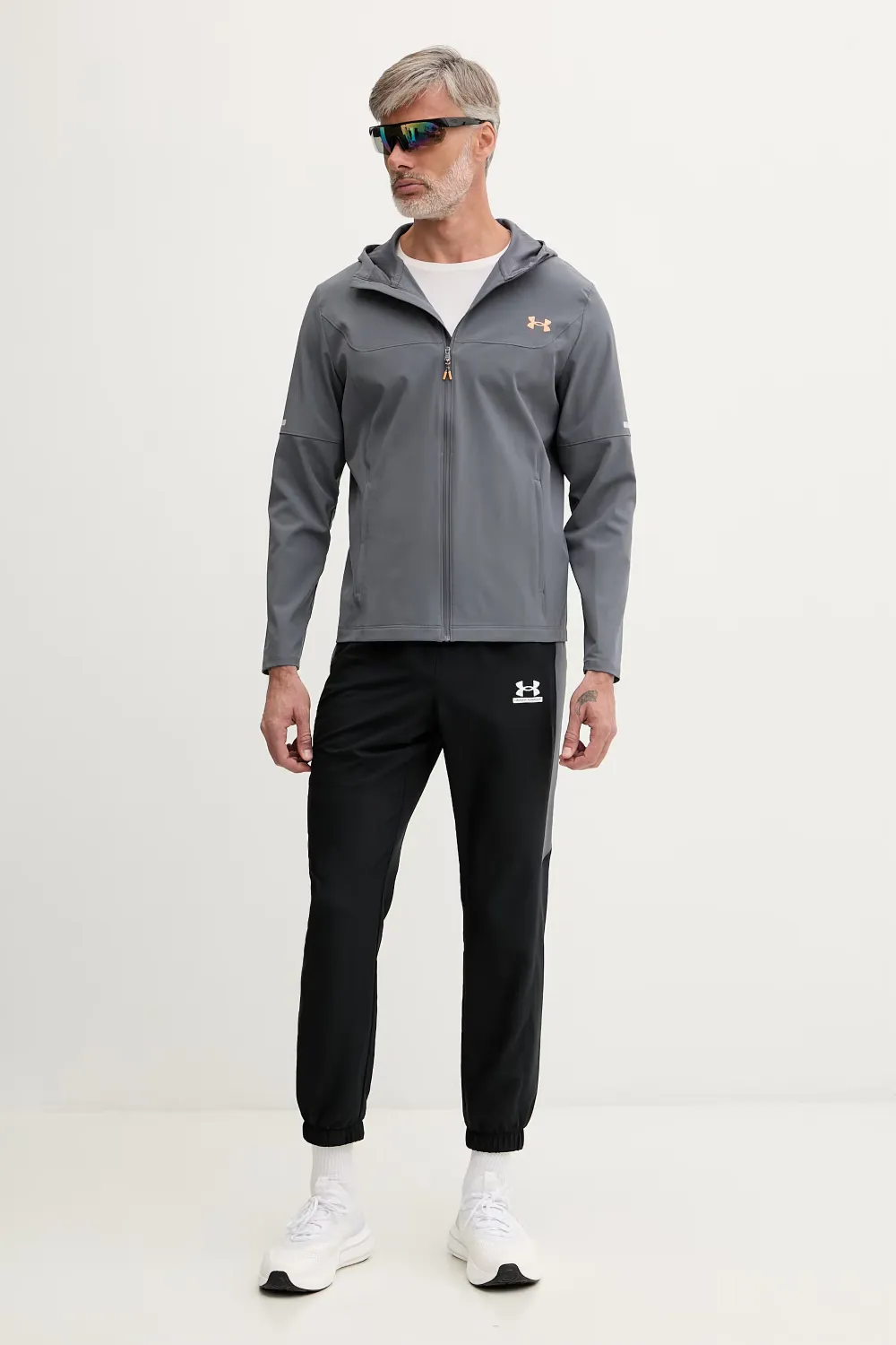 Under Armour Tech™ Sport trainingsbroek met vlakken en logo-print Zwart