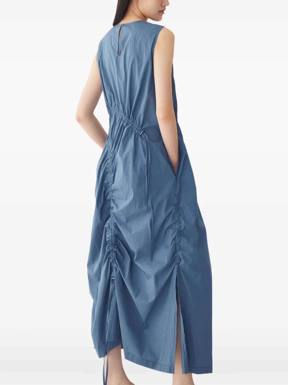 TOMBOY Mouwloze jurk Blauw