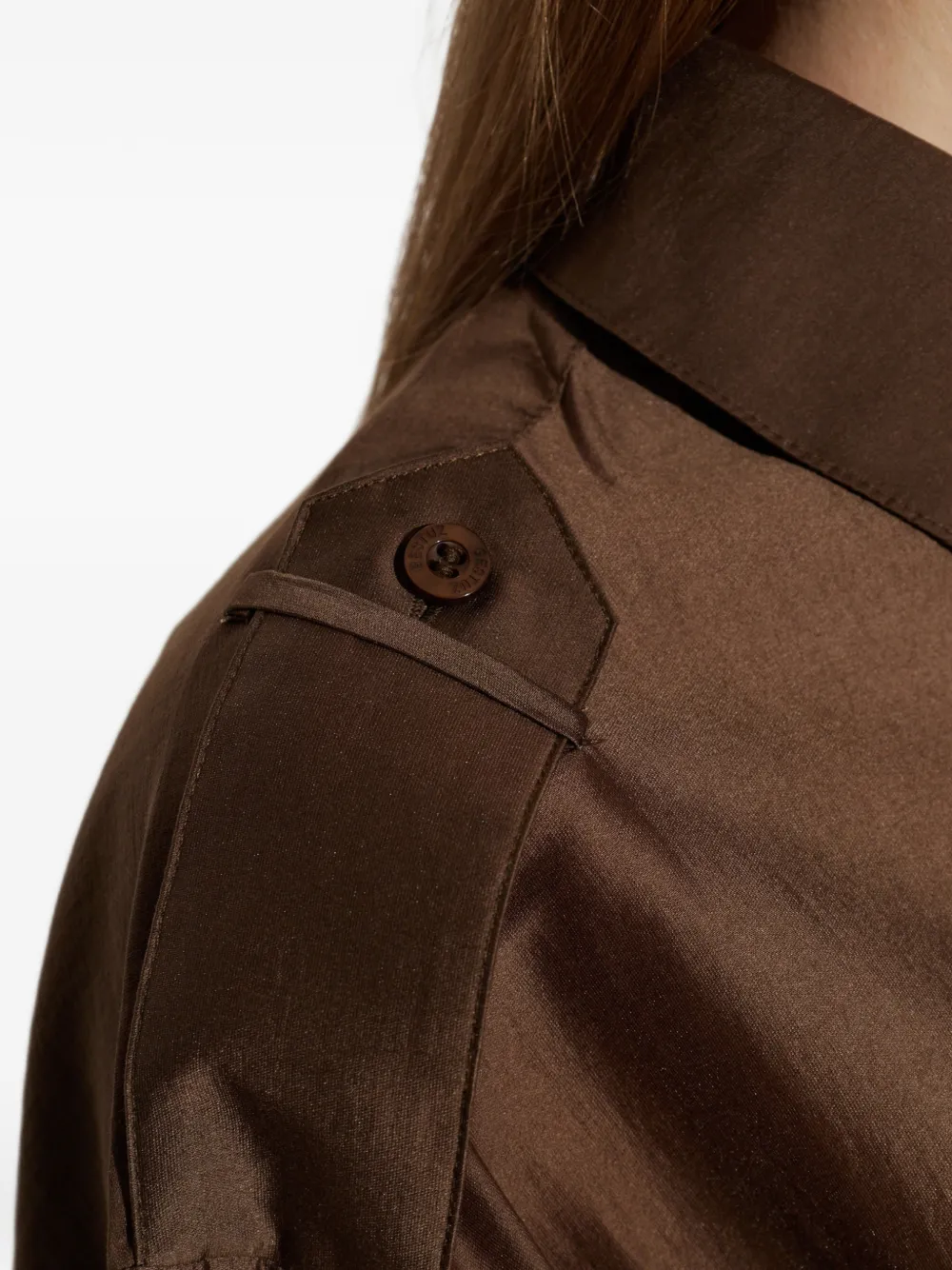 Gestuz Siora blouse met borstzak en epauletten Bruin