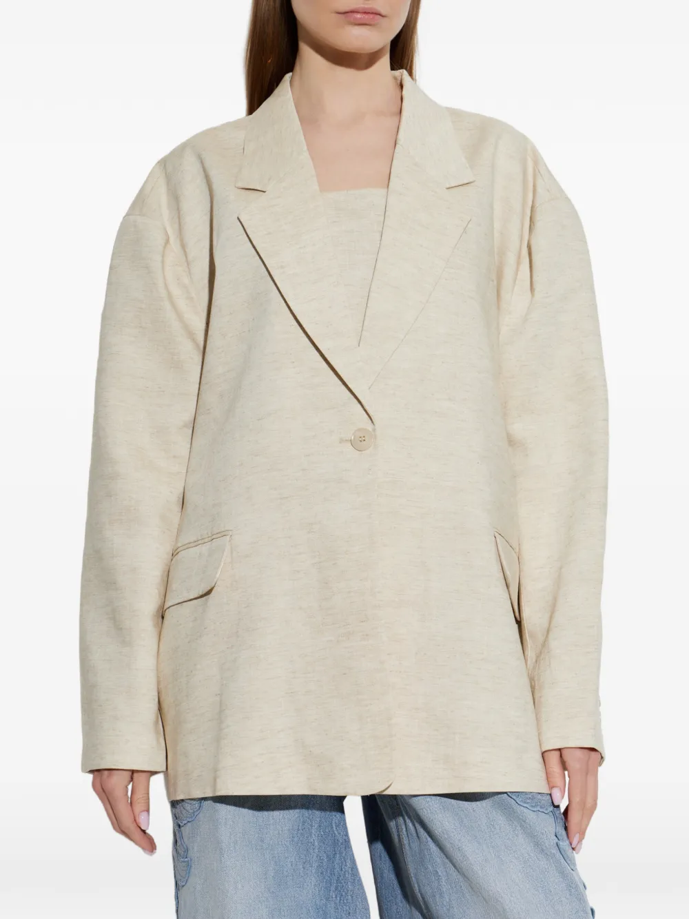 Gestuz Riava jack met enkele rij knopen Beige
