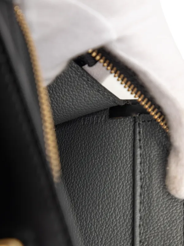 Louis Vuitton Pre-Owned 2004 Epi Riviera Handbag | Black | FARFETCH