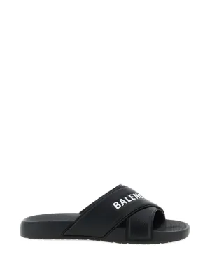 Balenciaga（バレンシアガ）メンズ ビーチサンダル - FARFETCH