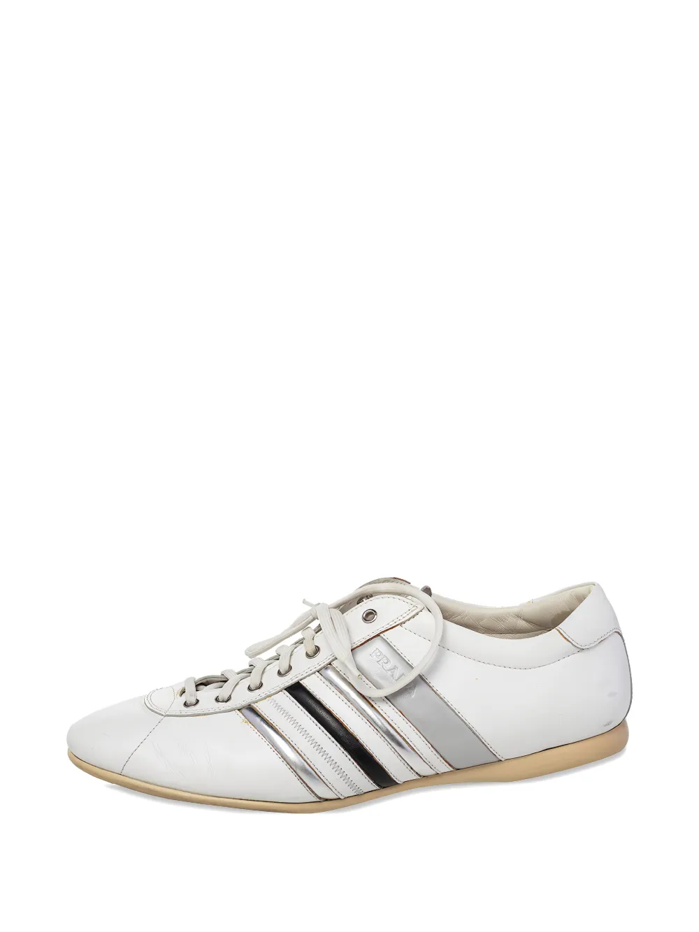 Prada Pre-Owned stripe-detail leather low-top sneakers - Weiß
