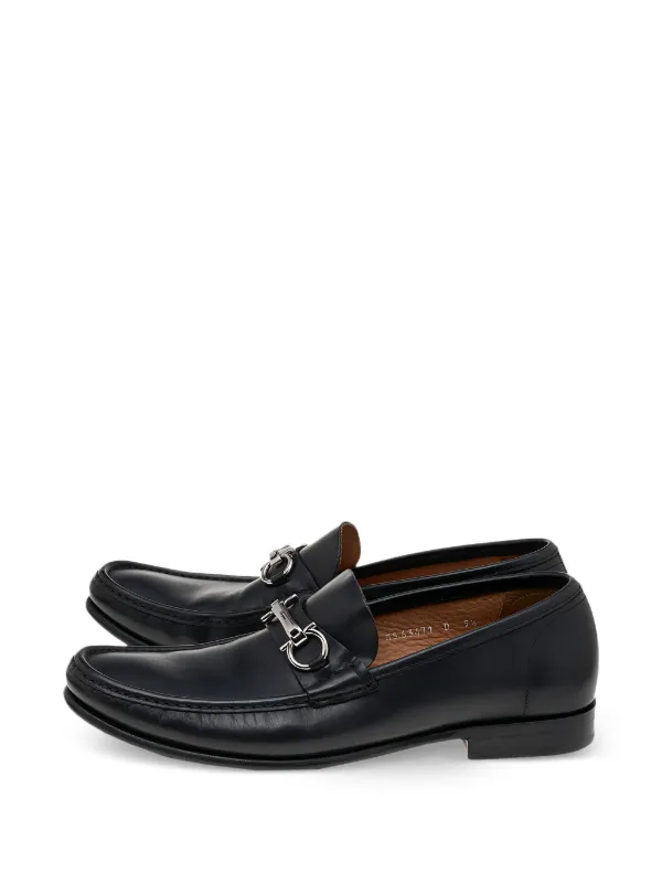 Ferragamo Pre-Owned ガンチーニ ローファー | ブラック | FARFETCH JP