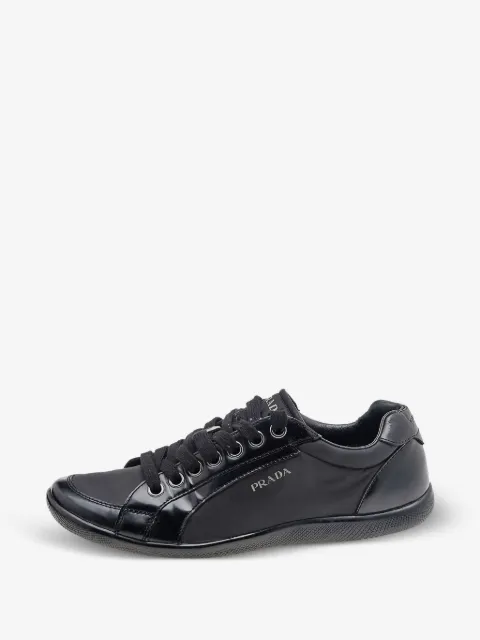 Prada Pre-Owned Sneakers aus Leder