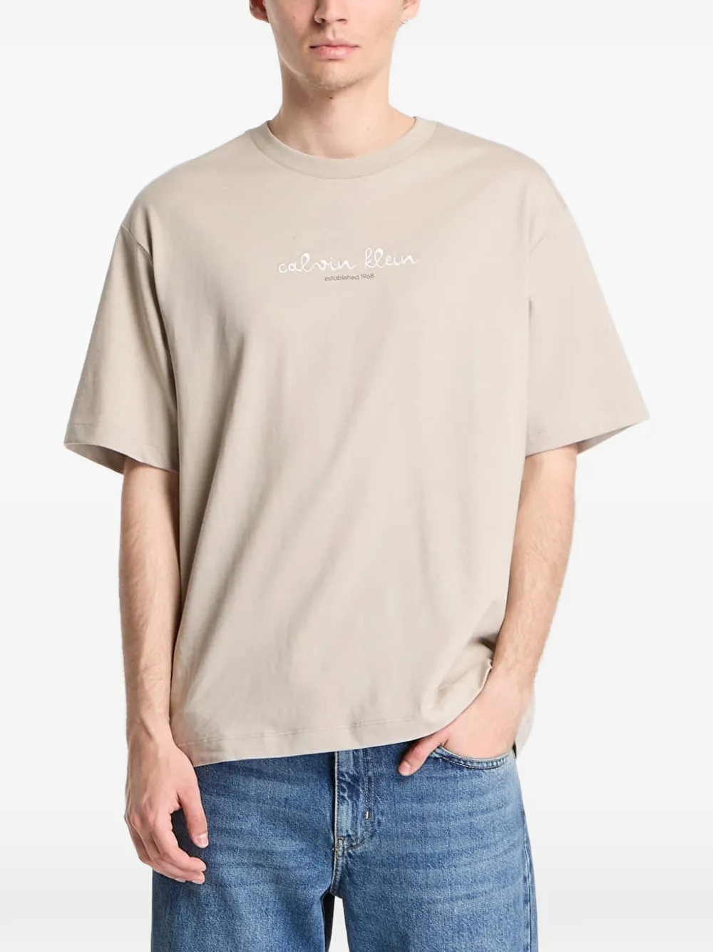 Calvin Klein logo-print T-shirt - Nude