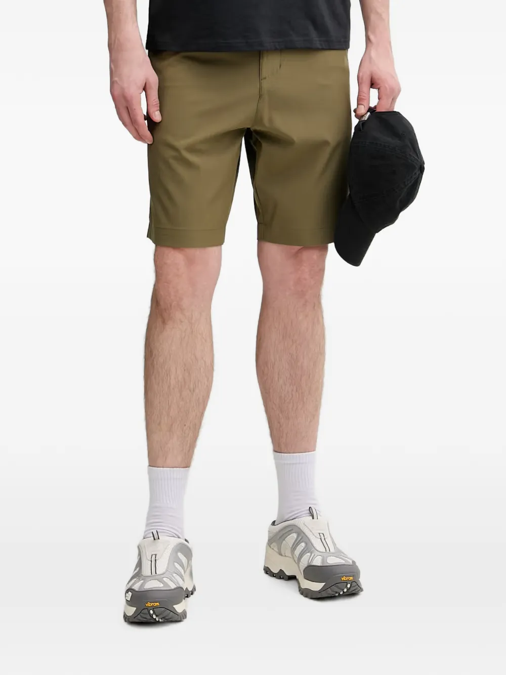 Oakley logo-print chino shorts - Verde
