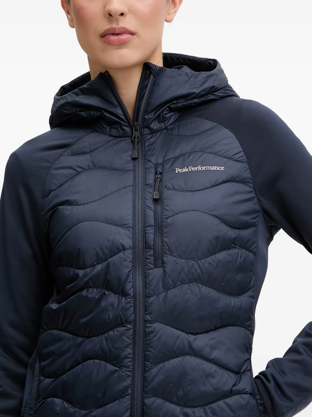 Peak Performance Helium gewatteerd jack met capuchon Blauw