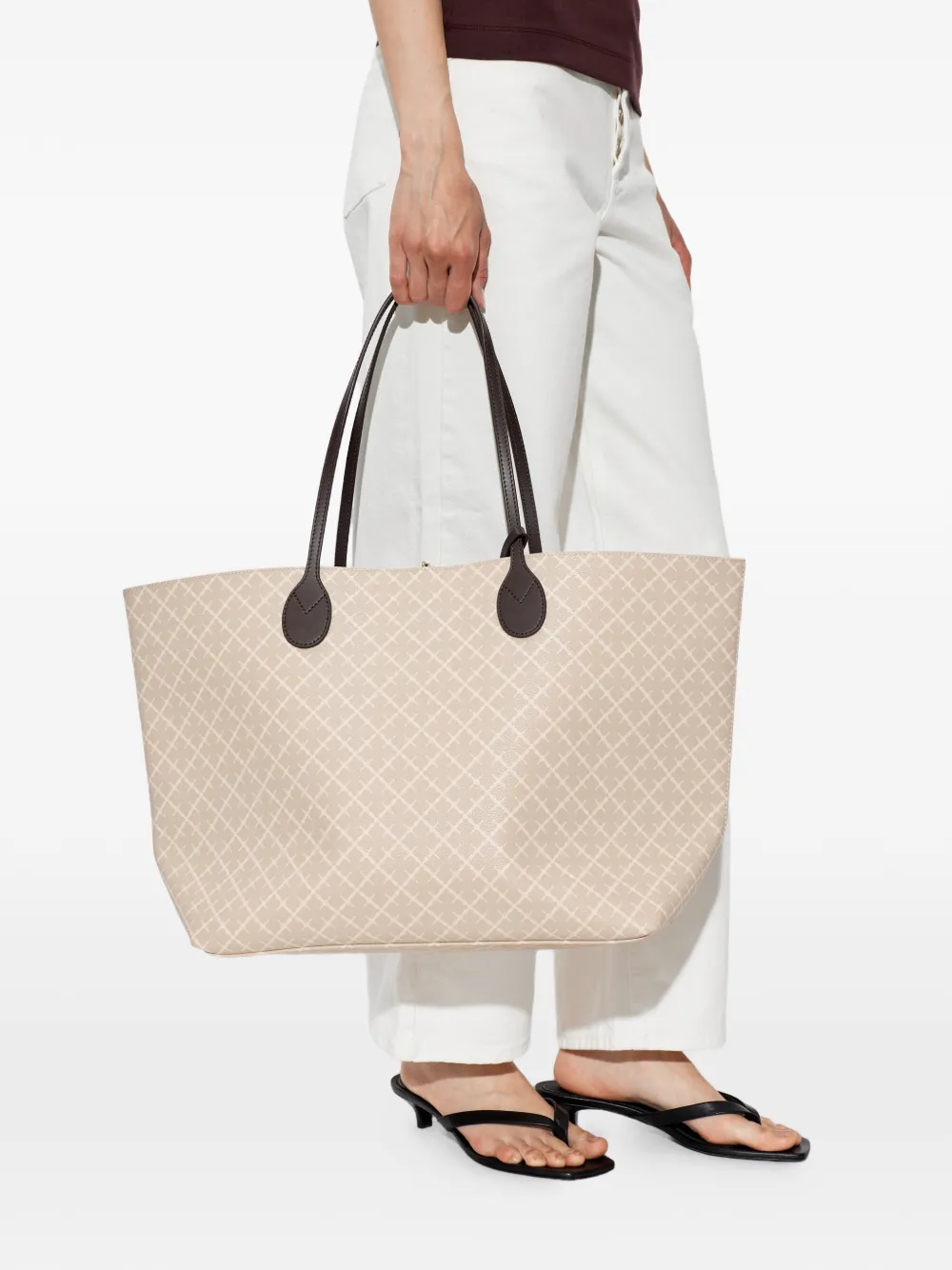 By Malene Birger Abi shopper met monogramprint Beige