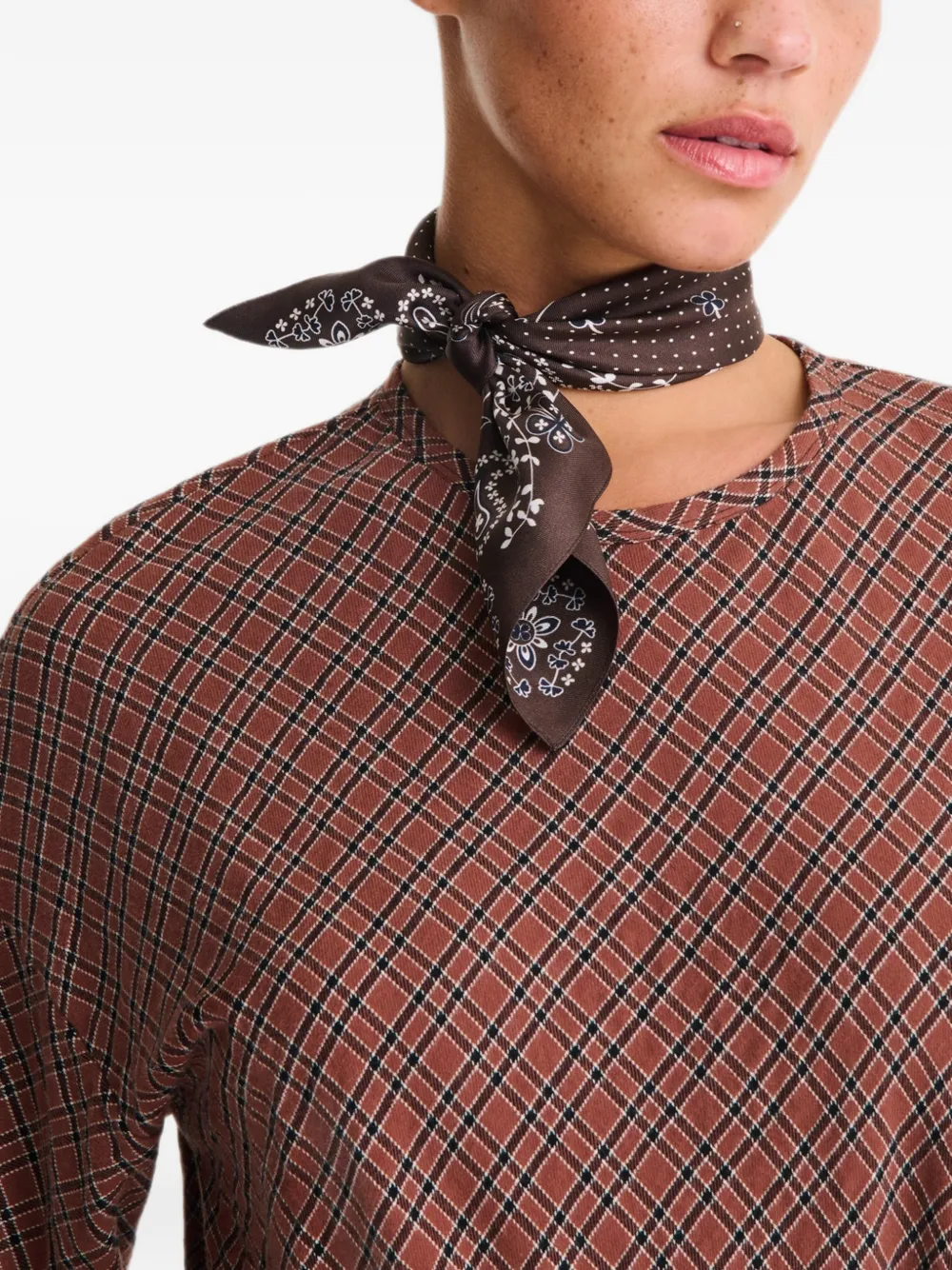 Longchamp French bandana zijden 50 sjaal Bruin