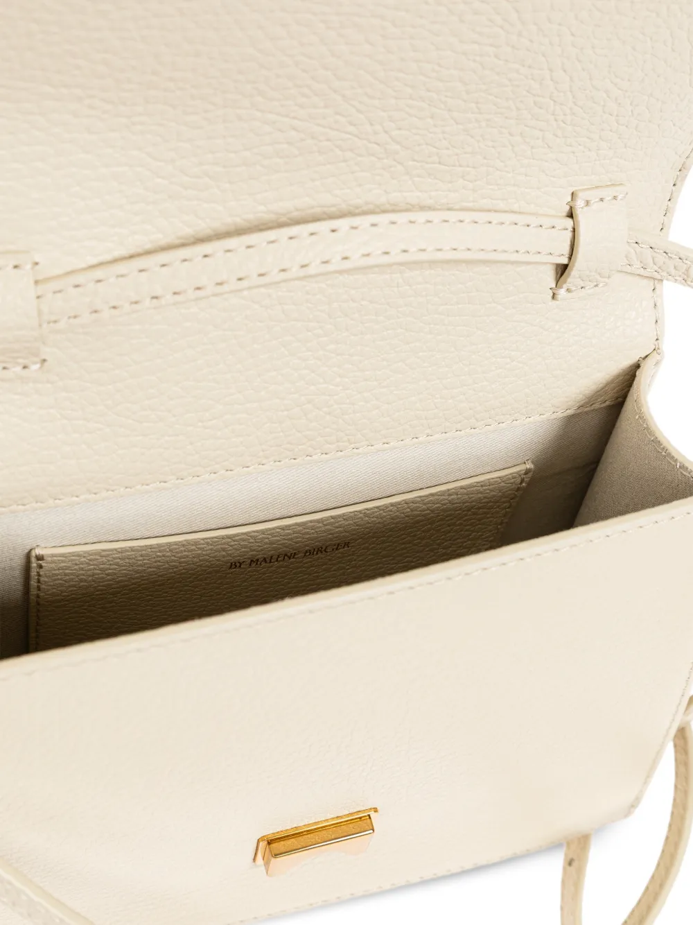 By Malene Birger Ramil shopper met logo-reliëf Beige