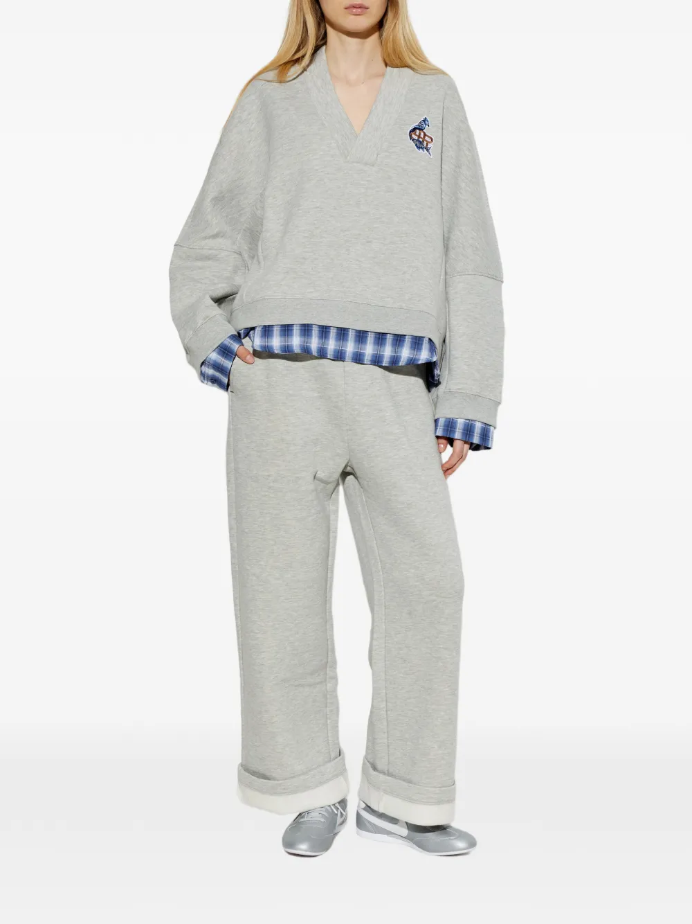 MUNTHE Nash sweater met logopatch en gelaagd effect Grijs