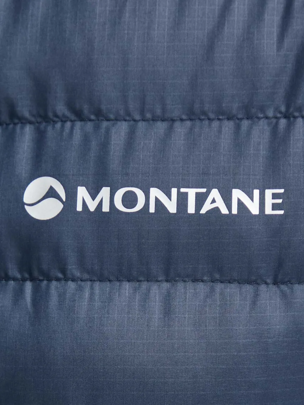 Montane Icarus Lite gewatteerd trainingsjack met capuchon Blauw