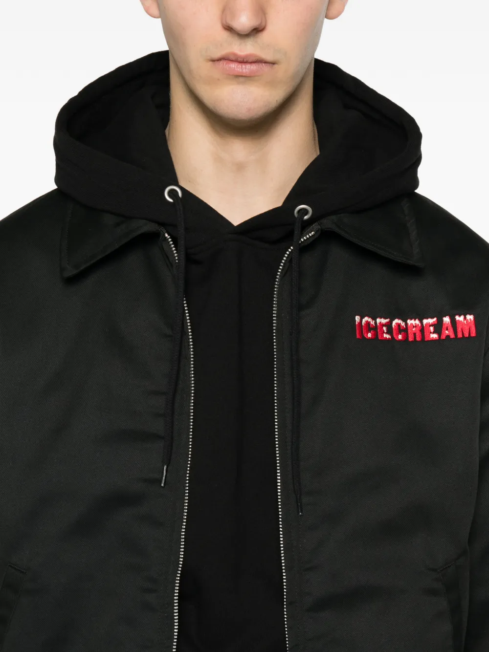 ICECREAM Jack met geborduurd logo en rits Zwart