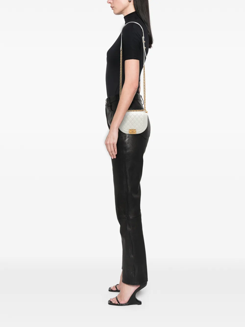  Chanel Pre-owned Mini Sac à Bandoulière Boy Messenger Bag En Cuir Caviar Matelassé (2021-2026) - Blanc 