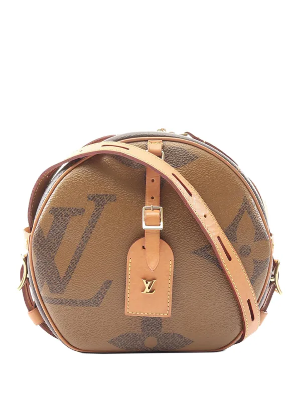 louis vuitton boite chapeau souple backpack Reverse Monogram Canvas Practical Attachment Scratched Louis Vuitton Round Bag -