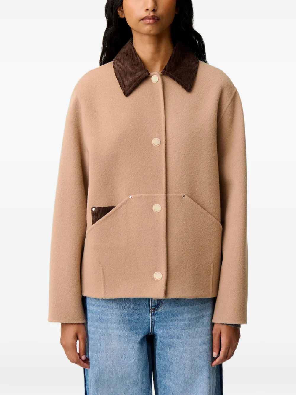Claudie Pierlot Jack met ribfluwelen kraag Beige
