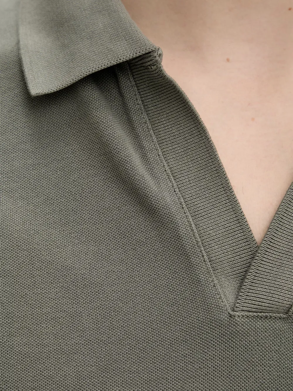 Marc O'Polo Piqué T-shirt met V-hals Groen